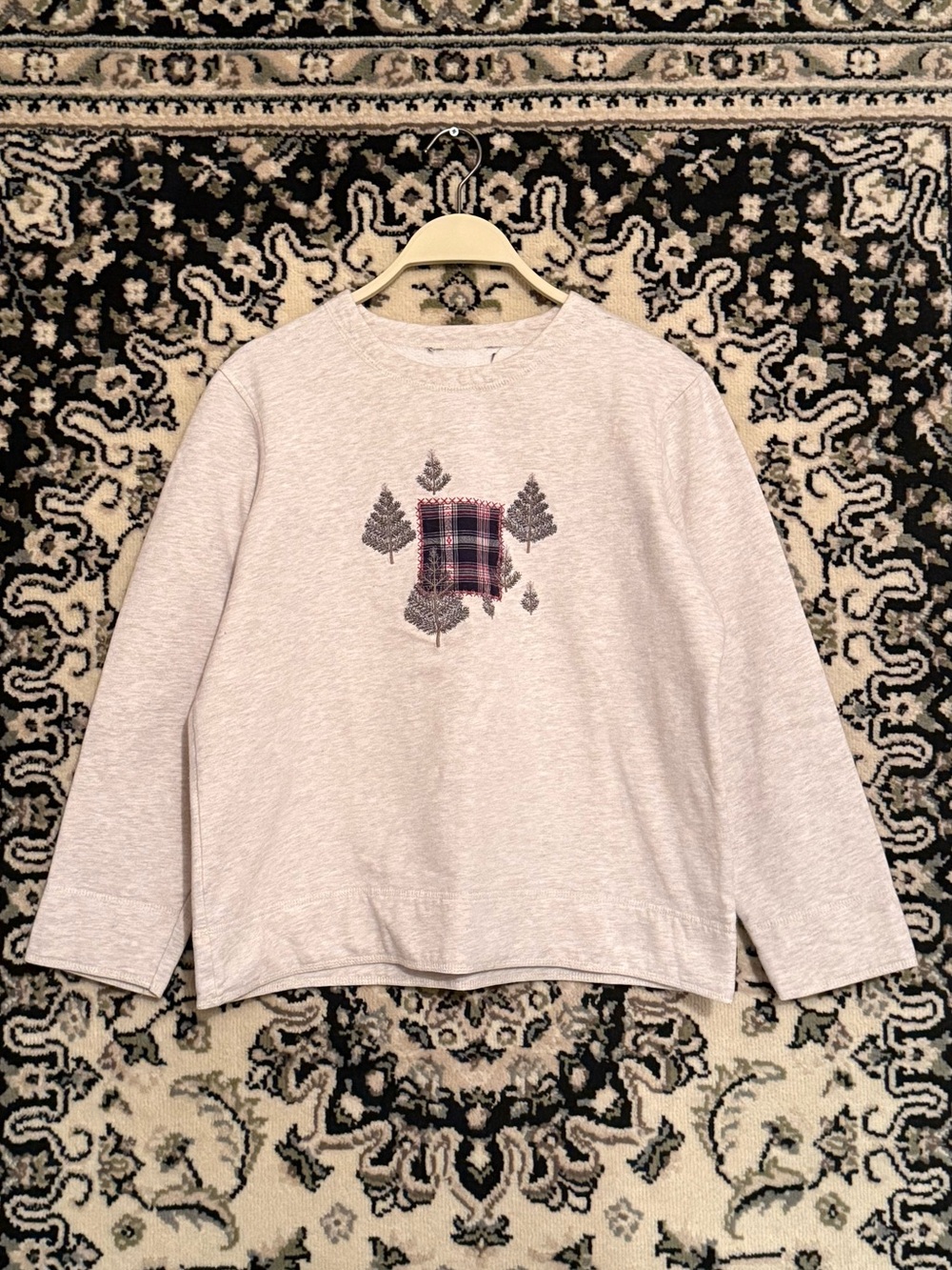 Embroidered sweatshirt